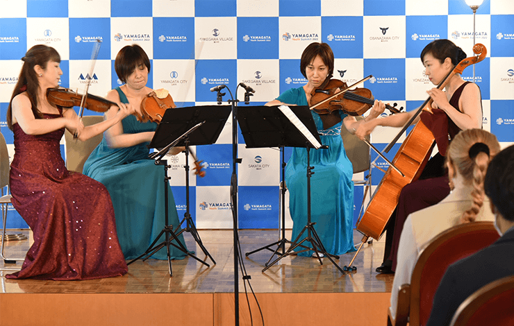 Members of the Autumn String Quartet